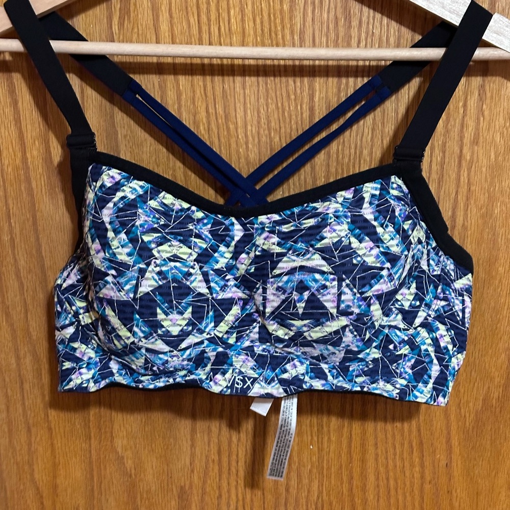 VSX Abstract Pattern Sports Bra sz‎ 38C